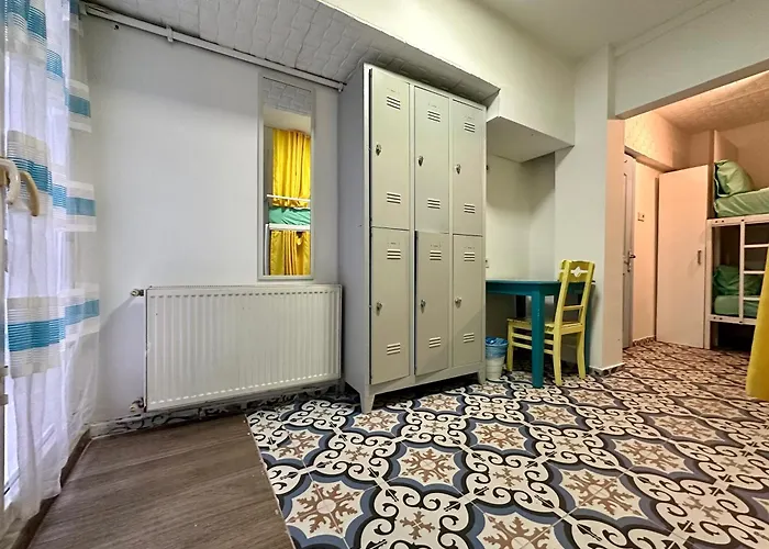 Rodin Hostel